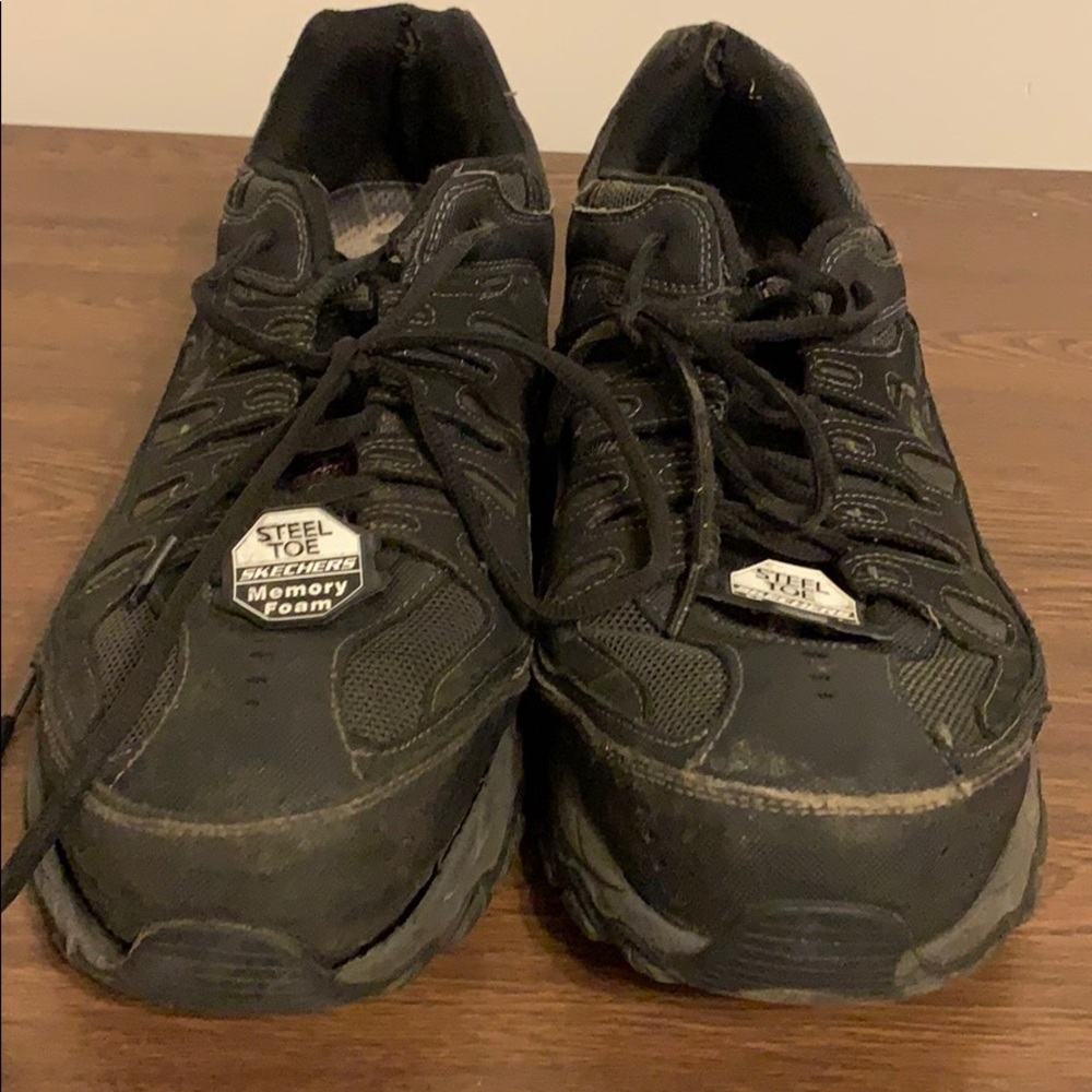 Steel toe gym shoes